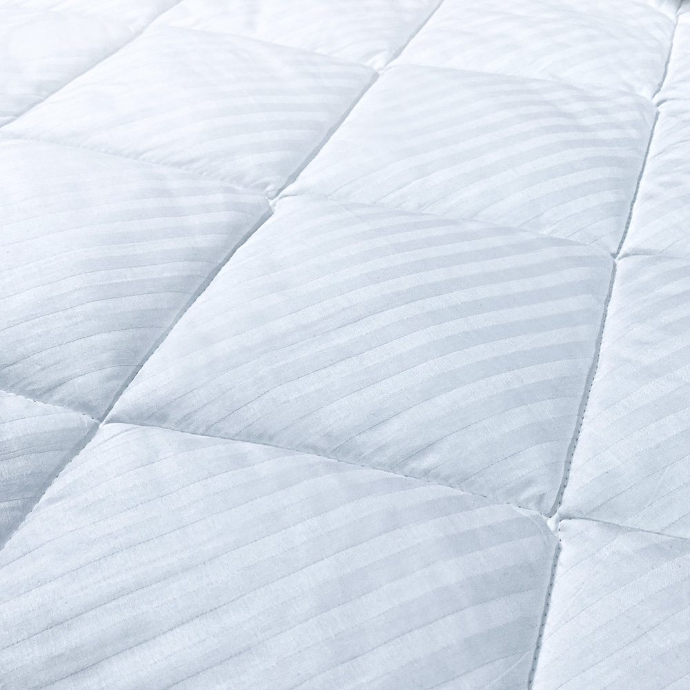 Одеяло Vella «Satin Prime» Одеяло Vella «Satin Prime»